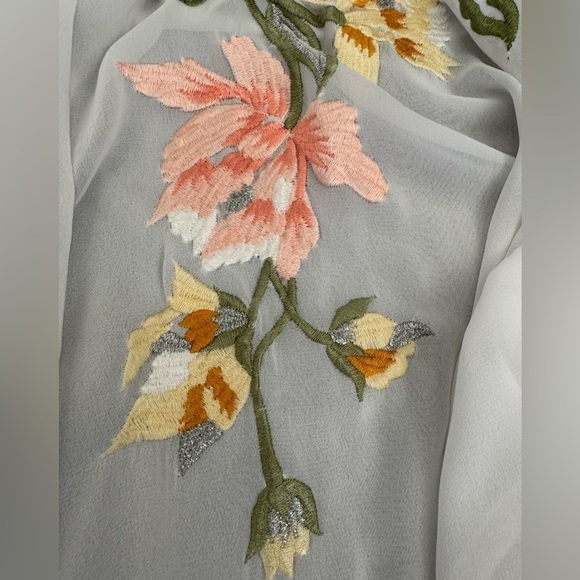 Vintage Natori Top Nightgown White Sheer Blouse floral embroidered - Picture 7 of 10